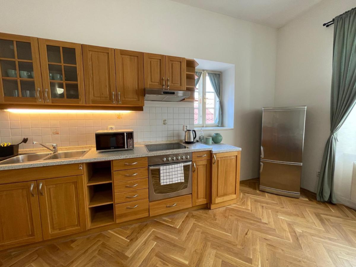 White Swan Boutique Apartments Prague Exterior photo
